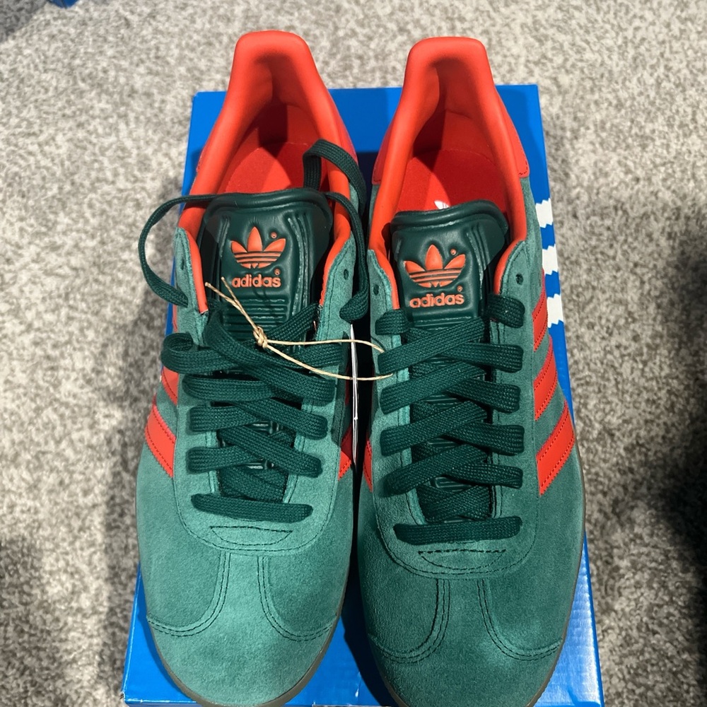 Green and orange Adidas Gazelle trainers. 

Run large - really a women’s size 8